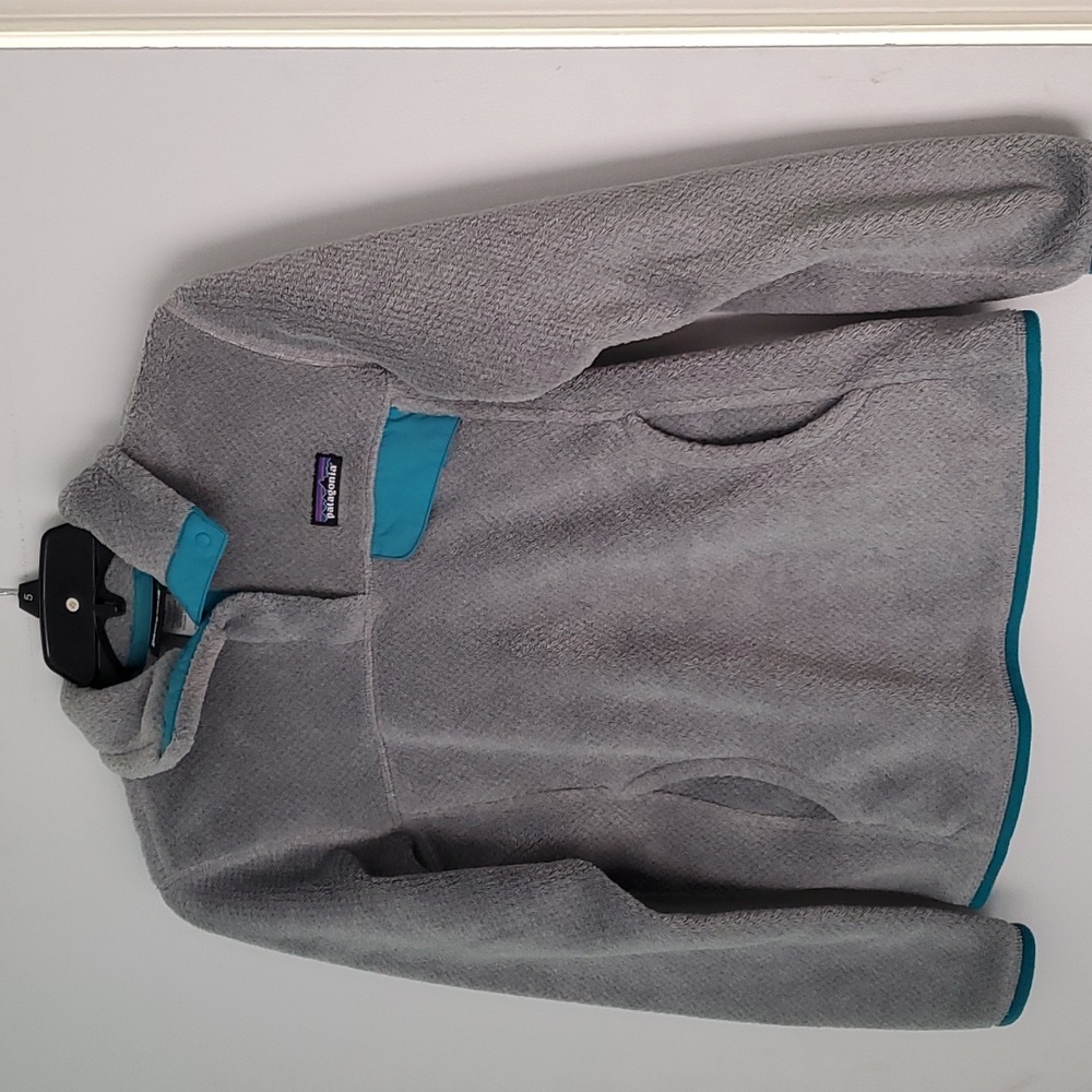 Patagonia womens Small snap pull over
